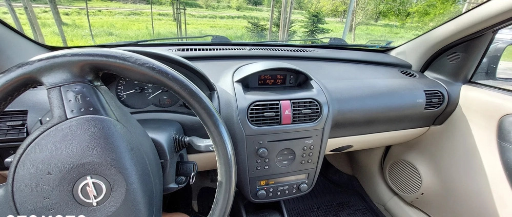 Opel Corsa cena 2699 przebieg: 211800, rok produkcji 2001 z Chrzanów małe 67
